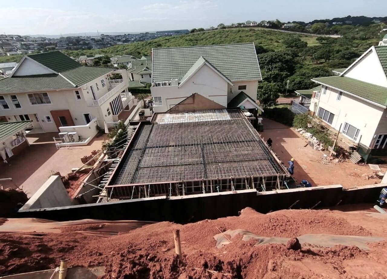 Reinforced concrete roof slab formwork for a coastal residential home overlooking the sea